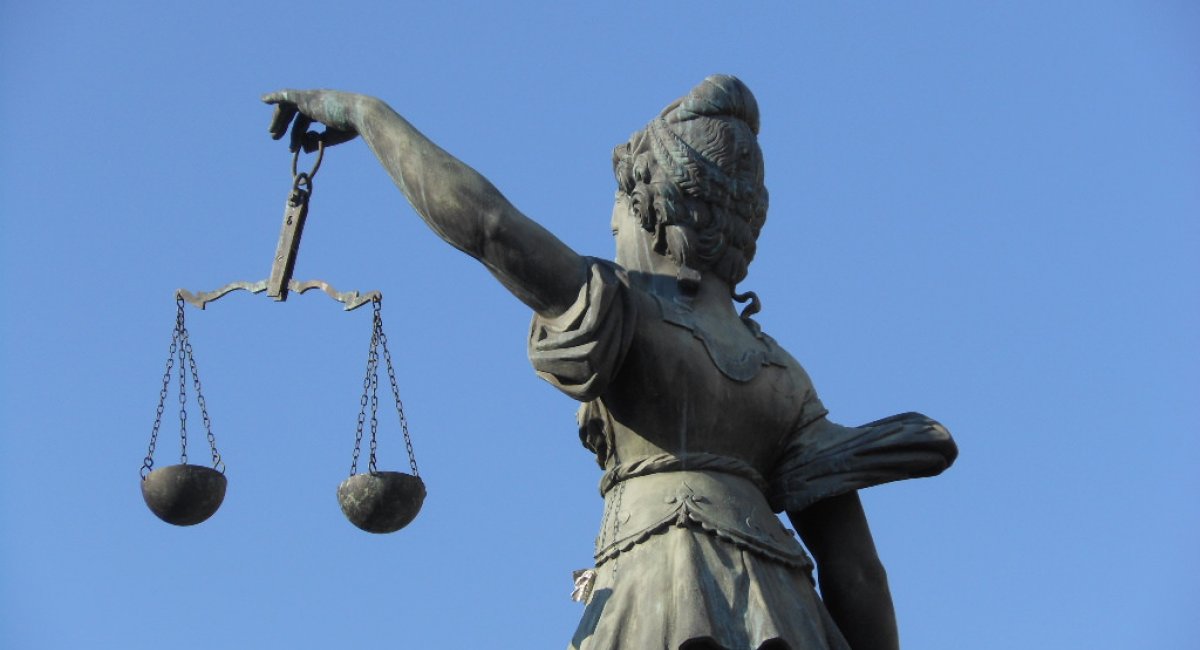 Present a balanced answer Statue of Lady Justice from Greek mythology