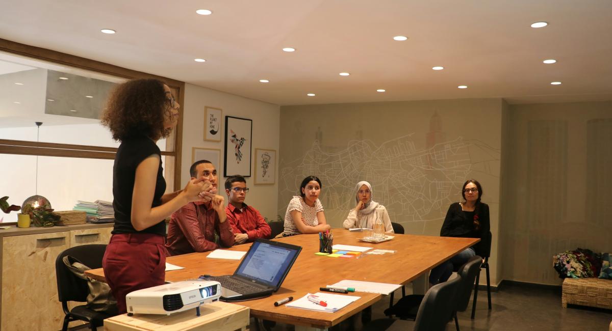 Group of businesspeople meeting around a table